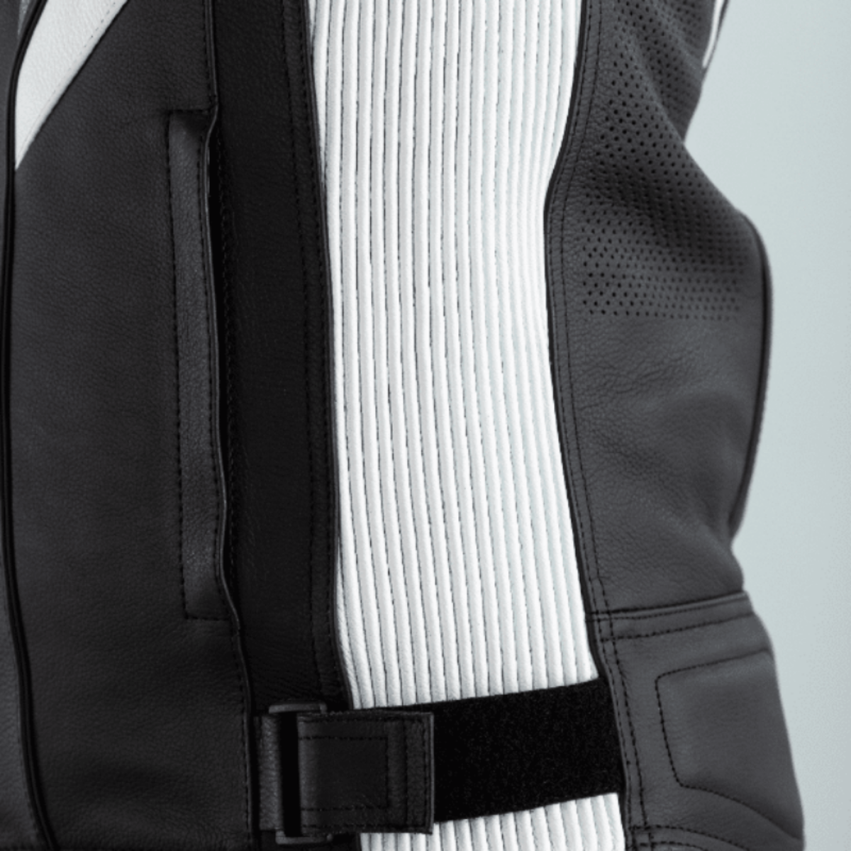 veste-rst-cuirsabreairbag-zoomcote-blanc-15072024