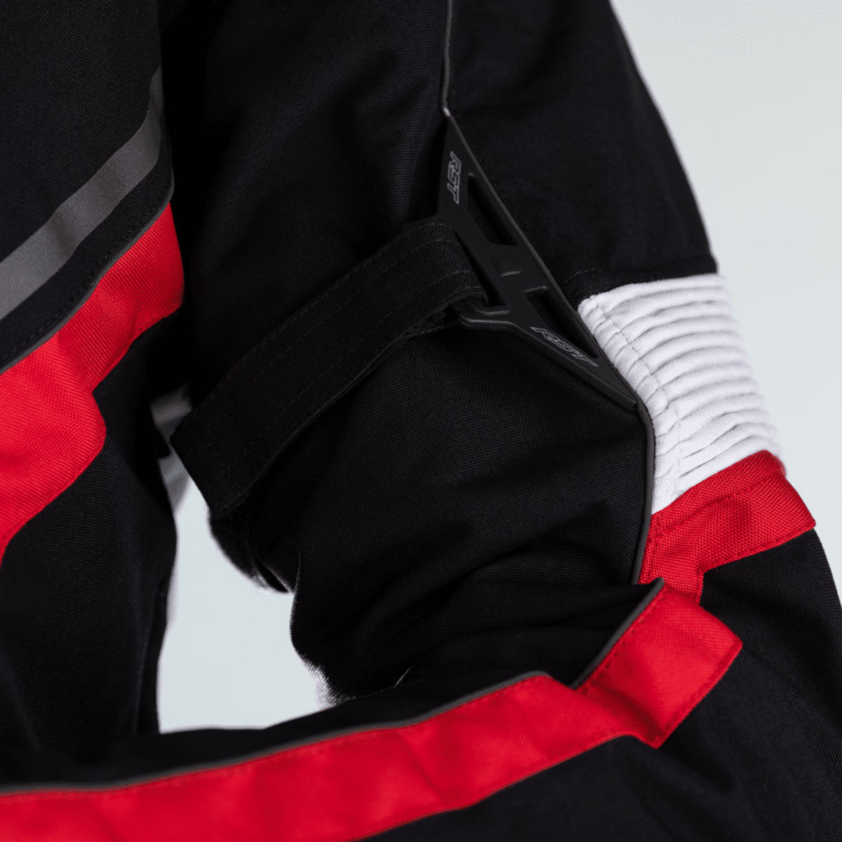 veste-rst-textilesabreairbag-zoombras-rouge-15072024